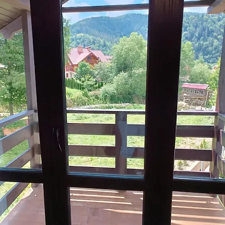 янчар з басейном Casa vacanze